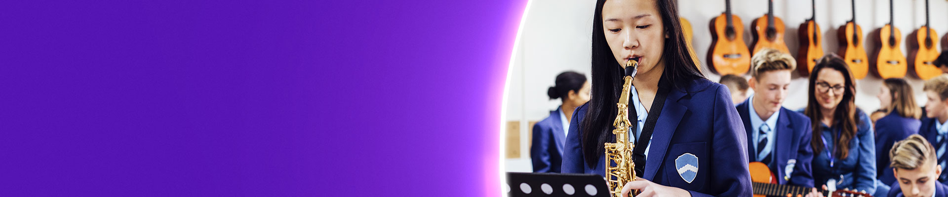 students using instruments with Apple Mac​