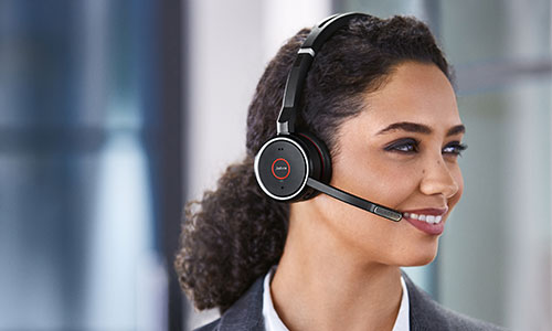 Woman wearing Jabra Evolve 75 headphones