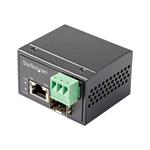 StarTech.com 30W PoE+ Fiber to Ethernet Media Converter